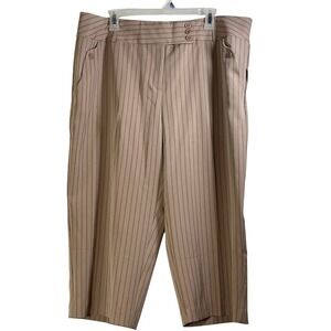 Courtenay Women's Size 18W Beige Pinstripe Capri Pants Cropped Tailored Career